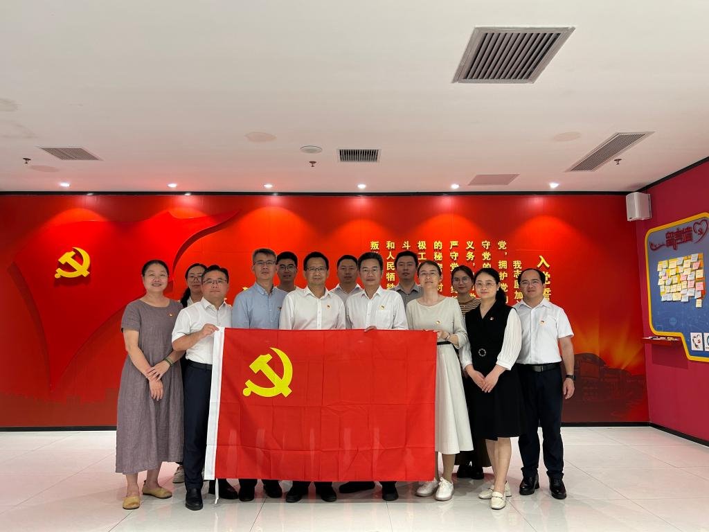 英国上市公司365